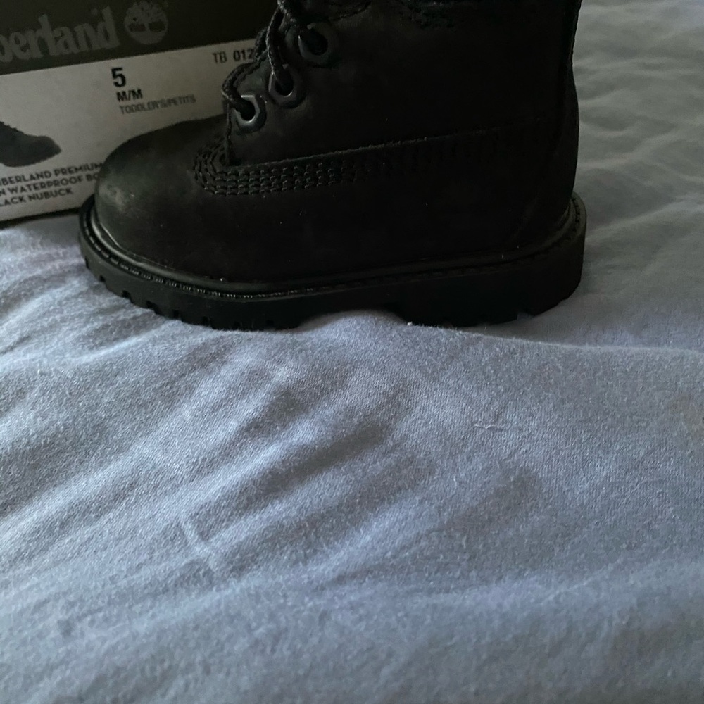 Timberlands - Picture 2 of 2